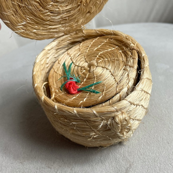 Boho Set Of Three Nesting Baskets Small Woven Flower Detail Decor 3” x 3.5” - Picture 7 of 11